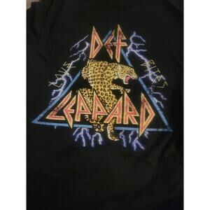 mens Large Def Leppard Band Tee Rock Shirt